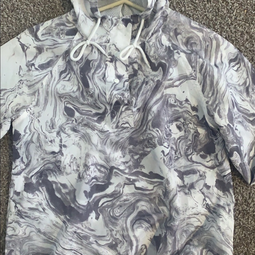 Windbreaker Hoodie - Picture 8 of 9